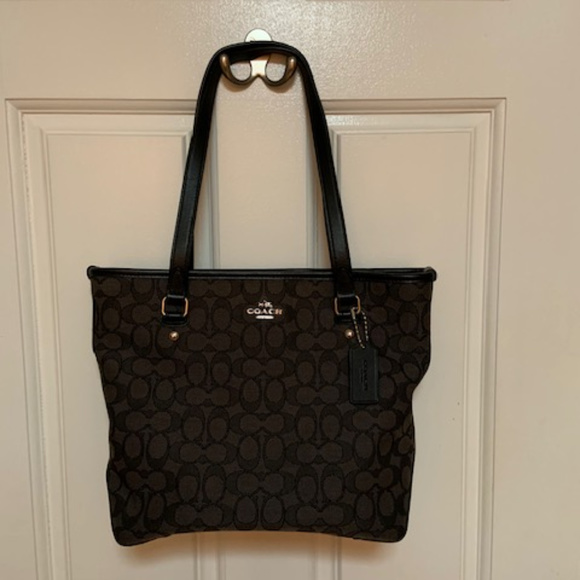 Coach Handbags - Coach Tote Bag